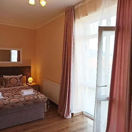 світло є постійно! Beautiful Mountain View Apartment *